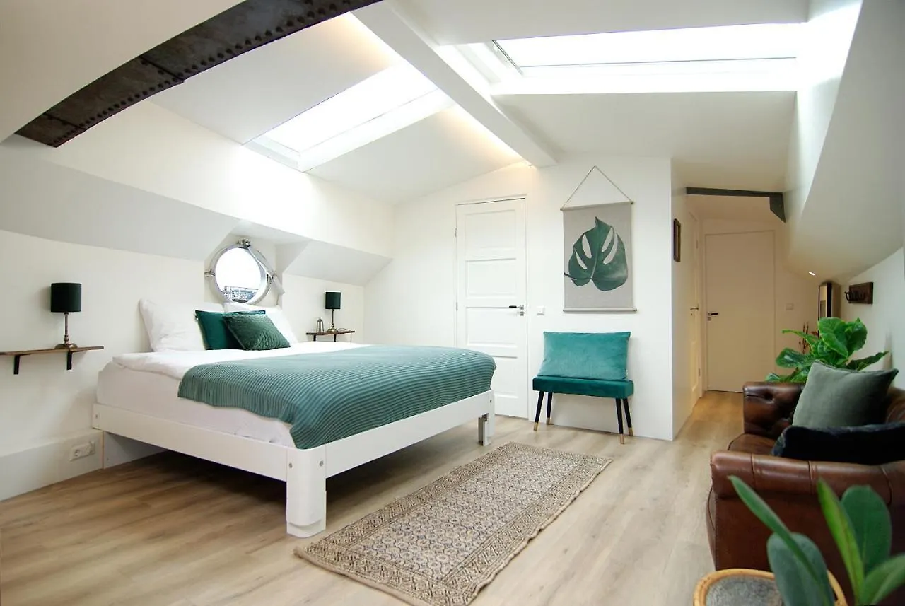 Hotel Eco Houseboat à Amsterdam 0*,  Pays-Bas