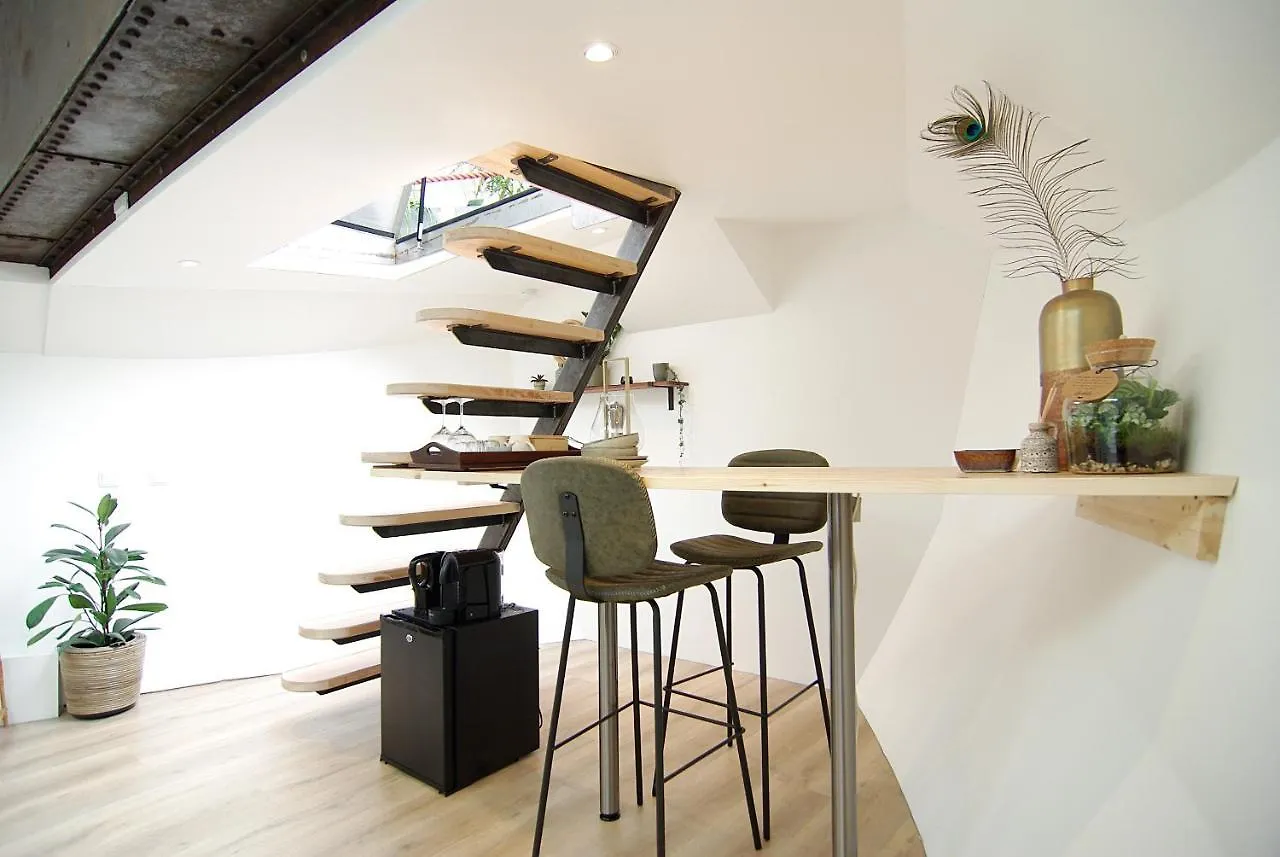 Hotel Eco Houseboat à Amsterdam 0*,  Pays-Bas