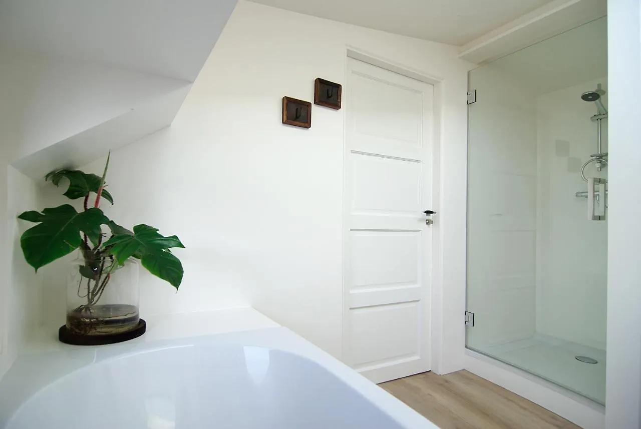Hotel Eco Houseboat Amsterdam