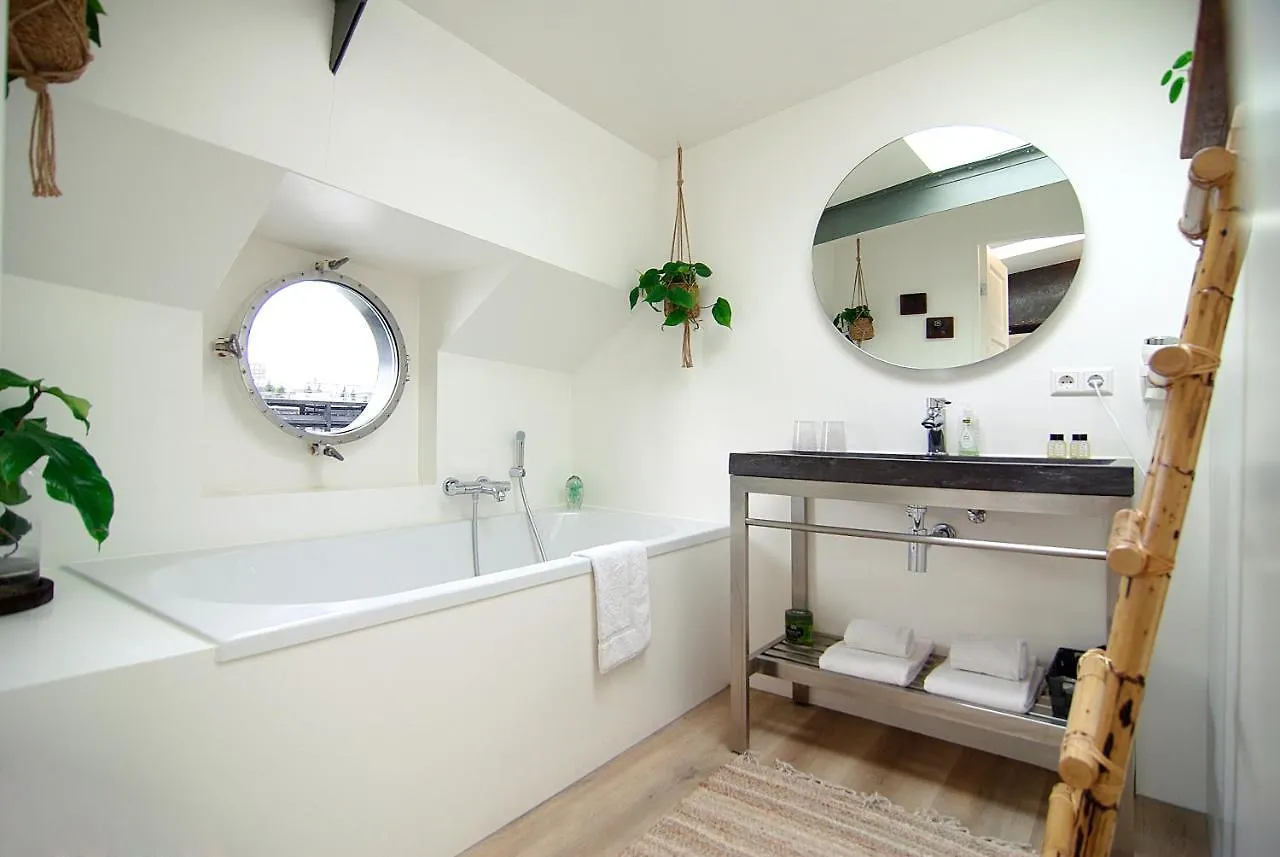 Penzion Hotel Eco Houseboat Amsterdam